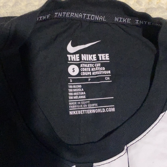 Nike Tank Top - Picture 2 of 3